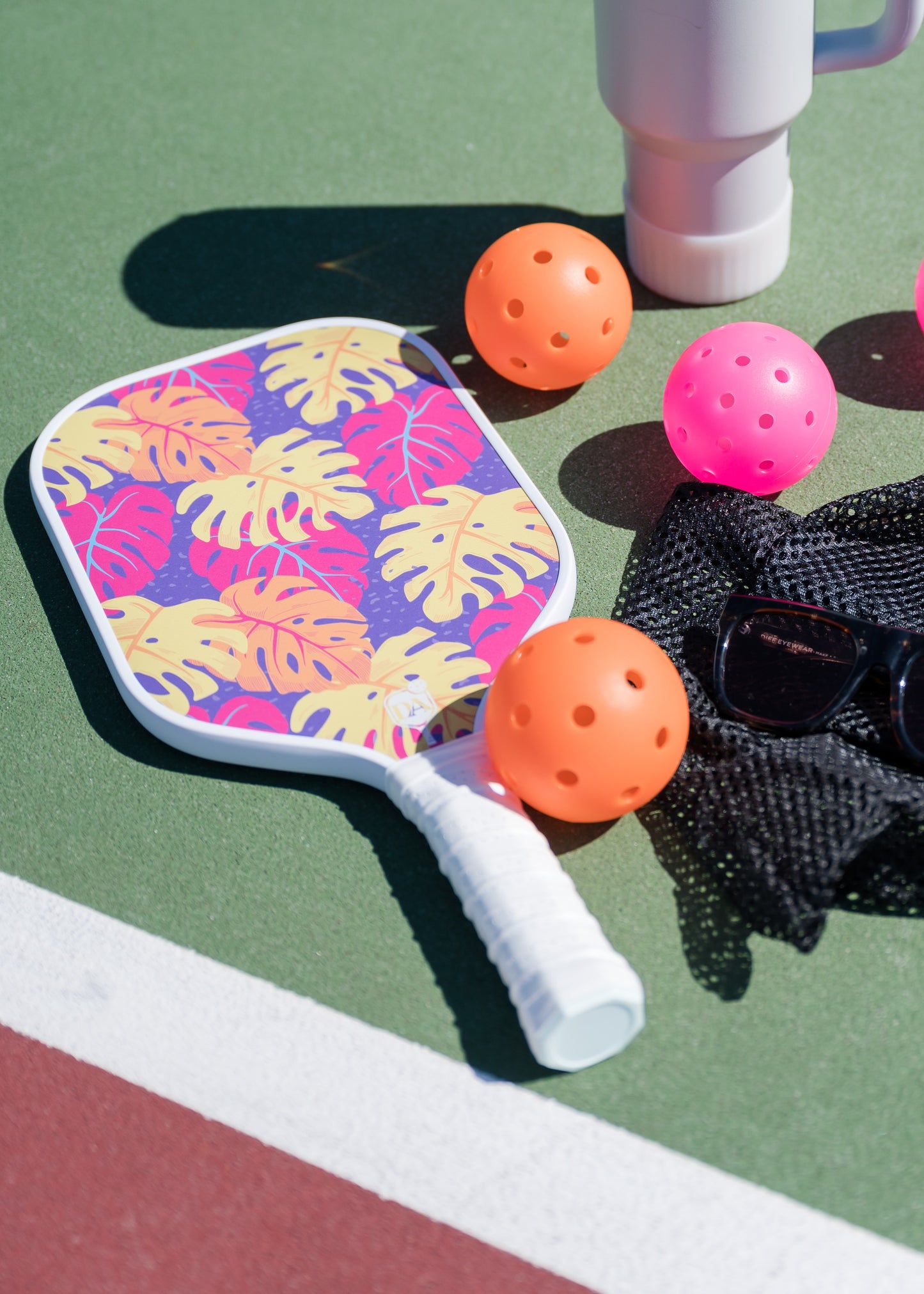Pickleball Paddle Lightweight Regulation Size 3K Carbon Fiber - Dynamo of a pickleball paddle!