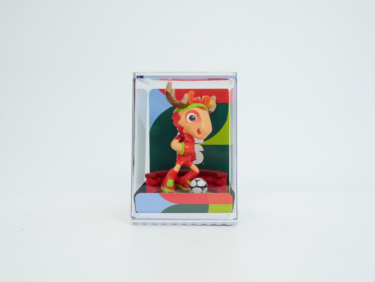 [FIFA World Cup] EXCLUSIVE OFFER with Keychain, USA-CAN-MEX Mascot Figurines Stadium Base 3Pack in Individual Acrylic Collector Box and Gift Box, Maple, Clutch and Zayu 9cm, Official Licensed Product Includes FIFA Licensed Mascot Keychain of your choice