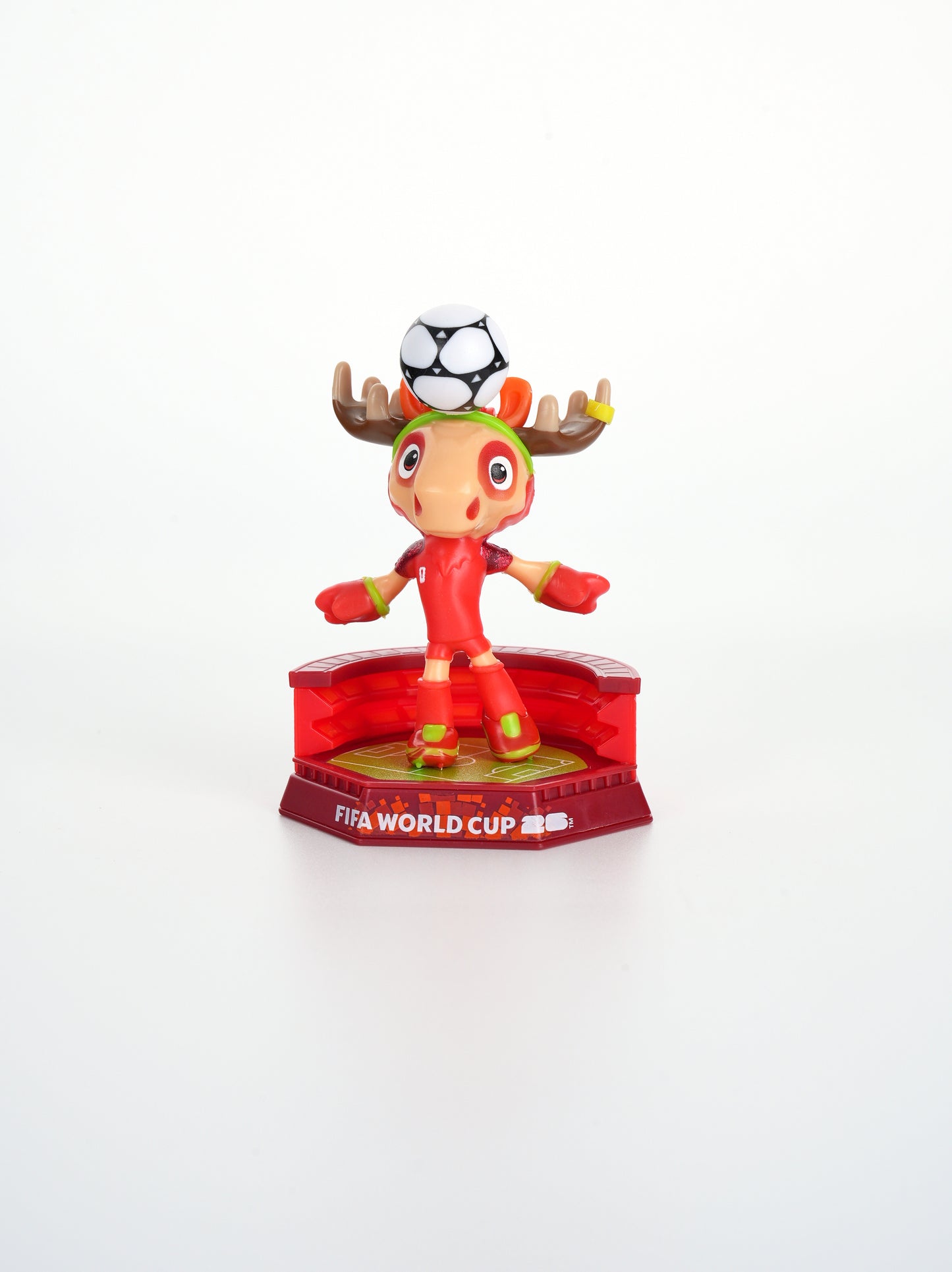 [FIFA World Cup] EXCLUSIVE OFFER with Keychain, USA-CAN-MEX Mascot Figurines with Soccer Ball 3Pack in Gift Box, Maple, Clutch and Zayu 6cm, Official Licensed Product Includes FIFA Licensed Mascot Keychain of your choice