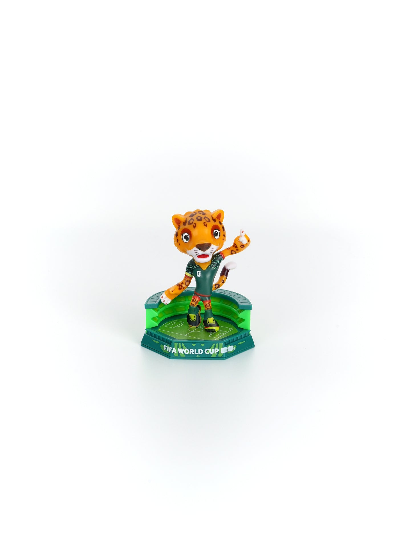 [FIFA World Cup] EXCLUSIVE OFFER with Keychain, USA-CAN-MEX Mascot Figurines 3Pack in Gift Box, Maple, Clutch and Zayu 6cm, Official Licensed Product Includes FIFA Licensed Mascot Keychain of your choice